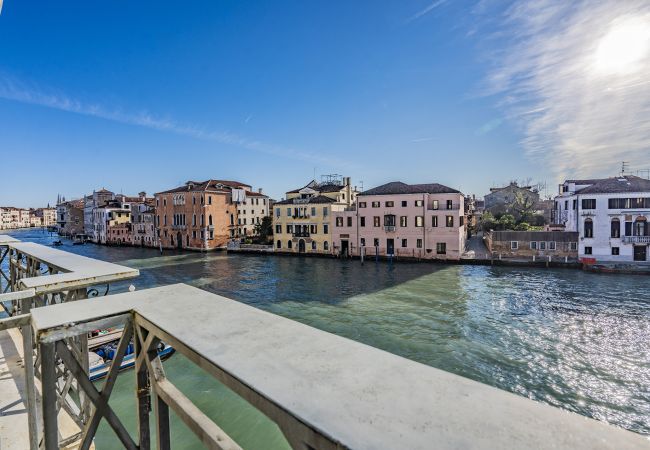 Ferienwohnung in Venezia - Ca' Degli Specchi Grand Canal
