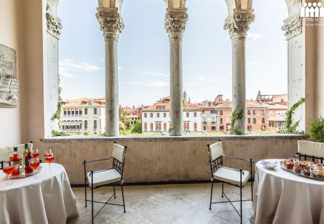The terrace overlooking the Grand Canal Cerchieri terrace overlooking the Grand Canal