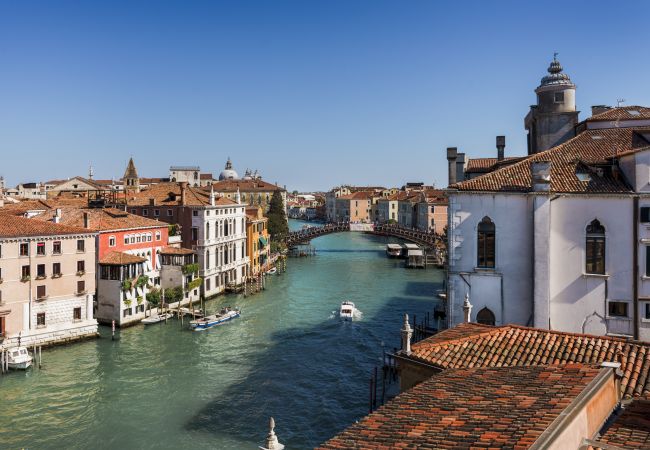 Ferienwohnung in Venedig - Ca' Cerchieri Terrace Canal View Ferienwohnung in Venedig - Ca' Cerchieri Terrace Canal View