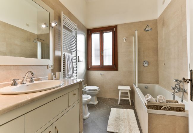 Ferienwohnung in Venedig - Ca' Dei Greci Canal View Ferienwohnung in Venedig - Ca' Dei Greci Canal View