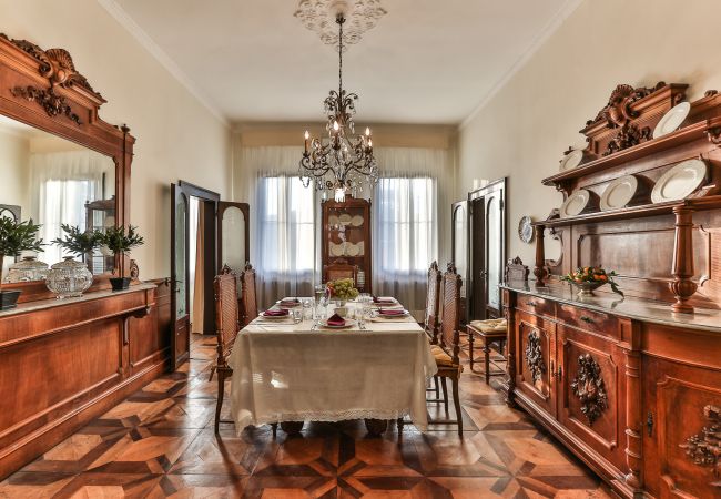 Ferienwohnung in Venedig - Ca' Dei Greci Canal View Ferienwohnung in Venedig - Ca' Dei Greci Canal View