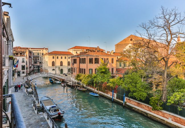 Ferienwohnung in Venedig - Ca' Dei Greci Canal View Ferienwohnung in Venedig - Ca' Dei Greci Canal View
