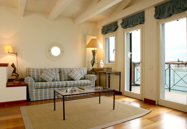 Ferienwohnung in Venedig - Ca' Redentore 4 Canal View Ferienwohnung in Venedig - Ca' Redentore 4 Canal View