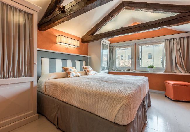 Ferienwohnung in Venedig - Gondolieri Luxus-Mietwohnung Ferienwohnung in Venedig - Gondolieri Luxus-Mietwohnung
