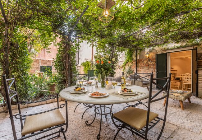  in Venezia - La Baruffa mit Privatgarten