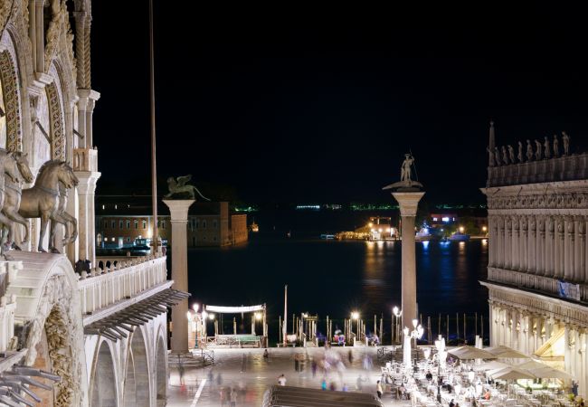 Ferienwohnung in Venedig - Due Leoni Luxus-Mietwohnung in St. Mark’s Square Ferienwohnung in Venedig - Due Leoni Luxus-Mietwohnung in St. Mark’s Square