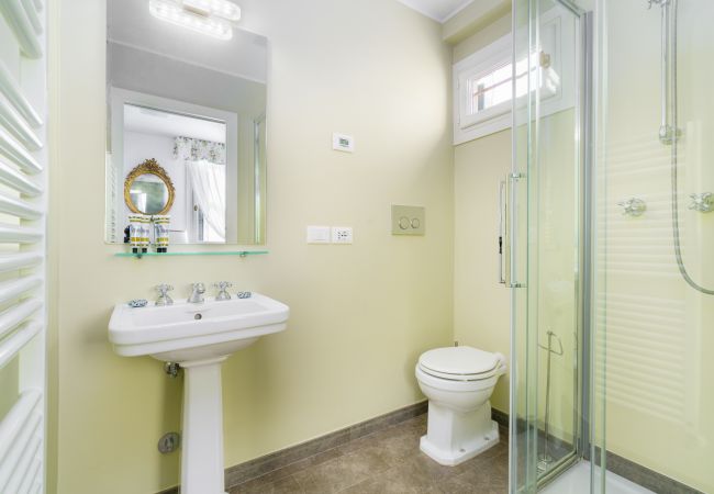 Ferienwohnung in Venedig - Due Leoni Luxus-Mietwohnung in St. Mark’s Square Ferienwohnung in Venedig - Due Leoni Luxus-Mietwohnung in St. Mark’s Square