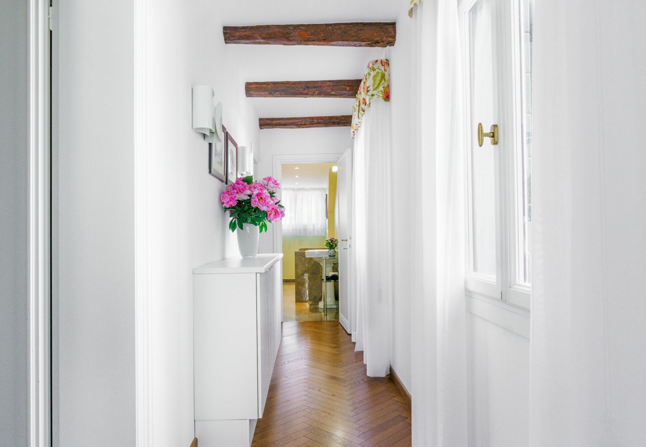 Ferienwohnung in Venedig - Due Leoni Luxus-Mietwohnung in St. Mark’s Square Ferienwohnung in Venedig - Due Leoni Luxus-Mietwohnung in St. Mark’s Square