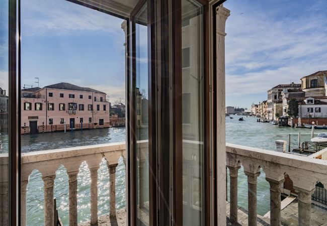 Ferienwohnung in Venedig - La Loggia am Canal Grande Ferienwohnung in Venedig - La Loggia am Canal Grande