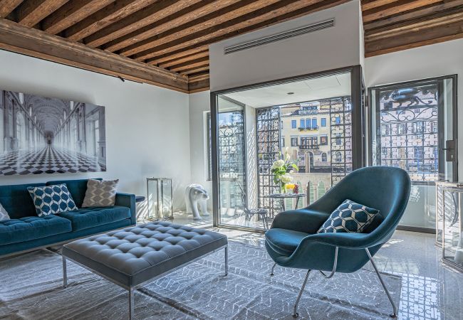 Ferienwohnung in Venedig - La Loggia am Canal Grande Ferienwohnung in Venedig - La Loggia am Canal Grande