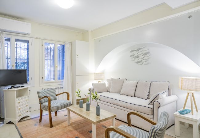 Ferienwohnung in Venedig - Lo Squero 1 Der Geheime Innenhof in Dorsoduro Ferienwohnung in Venedig - Lo Squero 1 Der Geheime Innenhof in Dorsoduro