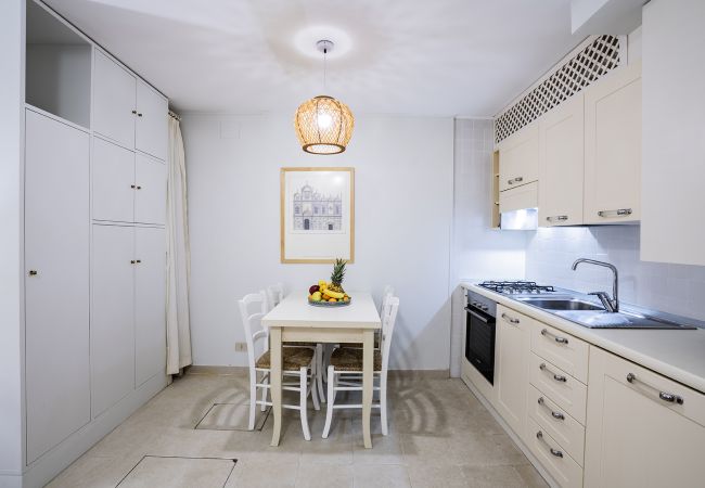 Ferienwohnung in Venedig - Lo Squero 1 Der Geheime Innenhof in Dorsoduro Ferienwohnung in Venedig - Lo Squero 1 Der Geheime Innenhof in Dorsoduro