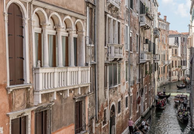 Ferienwohnung in Venedig - La Corte dei Cuoridoro 2 Canal View Ferienwohnung in Venedig - La Corte dei Cuoridoro 2 Canal View