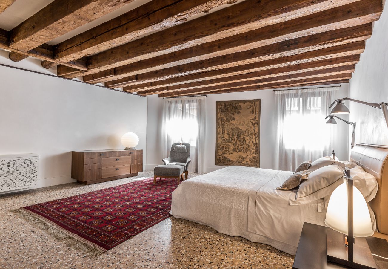 Ferienwohnung in Venedig - La Corte dei Cuoridoro 2 Canal View Ferienwohnung in Venedig - La Corte dei Cuoridoro 2 Canal View