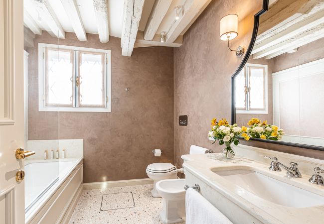 Ferienwohnung in Venedig - L'Opera Divina Ferienwohnung in Venedig - L'Opera Divina