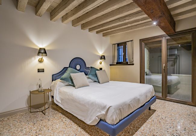 Ferienwohnung in Venedig - Corte Rubbi 1 A True Canal-side Experience Ferienwohnung in Venedig - Corte Rubbi 1 A True Canal-side Experience