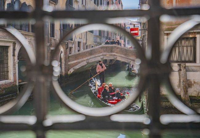 Ferienwohnung in Venedig - Corte Rubbi 1 A True Canal-side Experience Ferienwohnung in Venedig - Corte Rubbi 1 A True Canal-side Experience