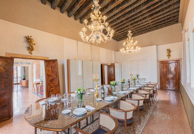 Ferienwohnung in Venedig - Palazzo Angelo Piano Nobile Ferienwohnung in Venedig - Palazzo Angelo Piano Nobile