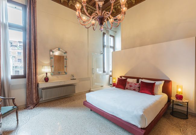 Ferienwohnung in Venedig - Palazzo Angelo Piano Nobile Ferienwohnung in Venedig - Palazzo Angelo Piano Nobile