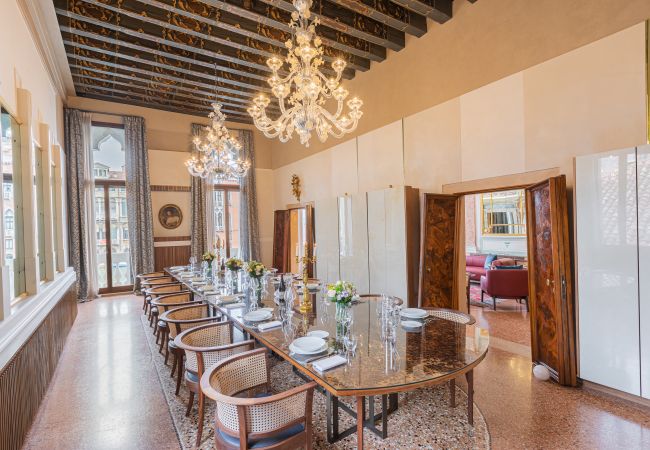 Ferienwohnung in Venedig - Palazzo Angelo Piano Nobile Ferienwohnung in Venedig - Palazzo Angelo Piano Nobile