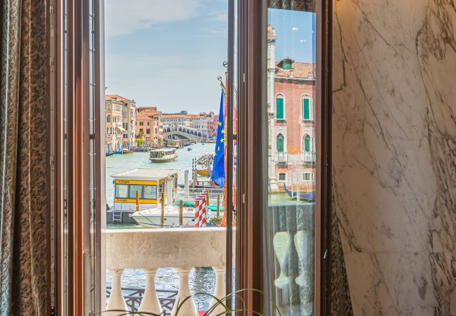 Ferienwohnung in Venedig - Palazzo Angelo Piano Nobile Ferienwohnung in Venedig - Palazzo Angelo Piano Nobile