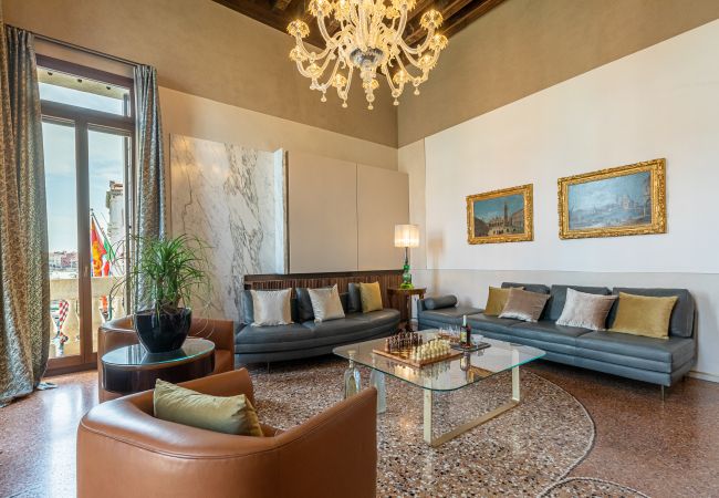 Ferienwohnung in Venedig - Palazzo Angelo Piano Nobile Ferienwohnung in Venedig - Palazzo Angelo Piano Nobile