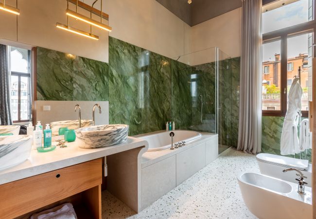 Ferienwohnung in Venedig - Palazzo Angelo Piano Nobile Ferienwohnung in Venedig - Palazzo Angelo Piano Nobile