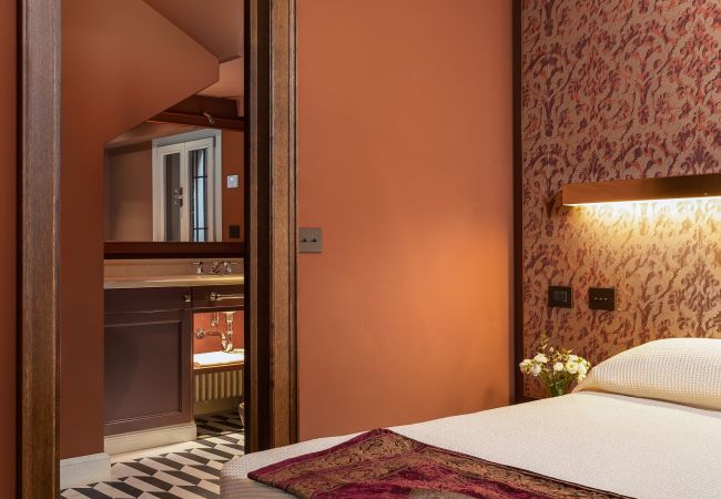 Ferienwohnung in Venedig - Dimora San Trovaso Ferienwohnung in Venedig - Dimora San Trovaso