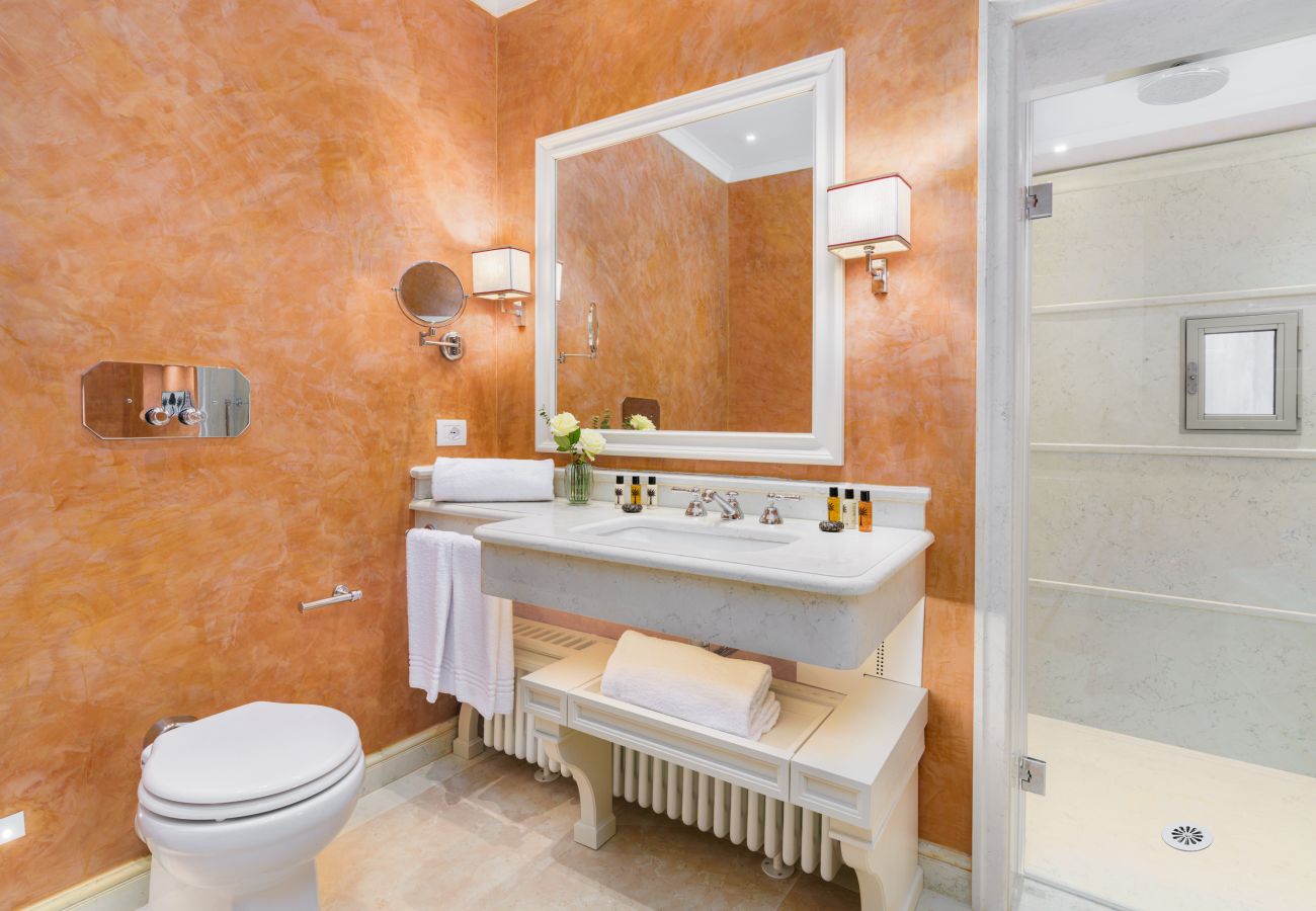 Ferienwohnung in Florenz - Conte Jacopo - La Dimora degli Affreschi Florence Ferienwohnung in Florenz - Conte Jacopo - La Dimora degli Affreschi Florence