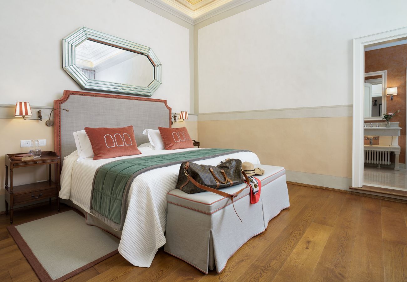 Ferienwohnung in Florenz - Conte Jacopo - La Dimora degli Affreschi Florence Ferienwohnung in Florenz - Conte Jacopo - La Dimora degli Affreschi Florence