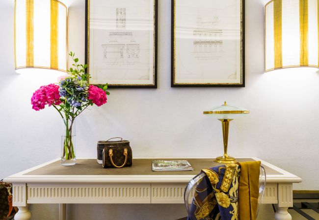 Ferienwohnung in Florenz - Don Tommaso - La Dimora degli Affreschi Florence Ferienwohnung in Florenz - Don Tommaso - La Dimora degli Affreschi Florence