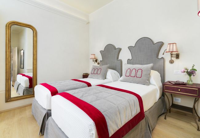 Ferienwohnung in Florenz - Don Tommaso - La Dimora degli Affreschi Florence Ferienwohnung in Florenz - Don Tommaso - La Dimora degli Affreschi Florence