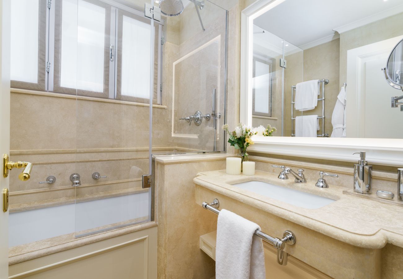 Ferienwohnung in Florenz - Don Tommaso - La Dimora degli Affreschi Florence Ferienwohnung in Florenz - Don Tommaso - La Dimora degli Affreschi Florence