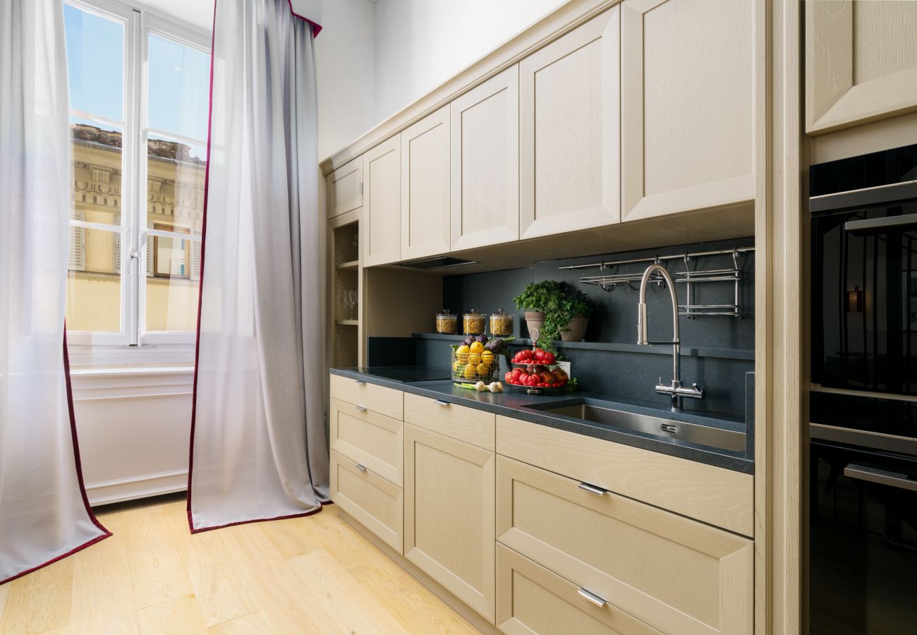 Ferienwohnung in Florenz - Marchesa Olympia - La Dimora degli Affreschi Florence Ferienwohnung in Florenz - Marchesa Olympia - La Dimora degli Affreschi Florence