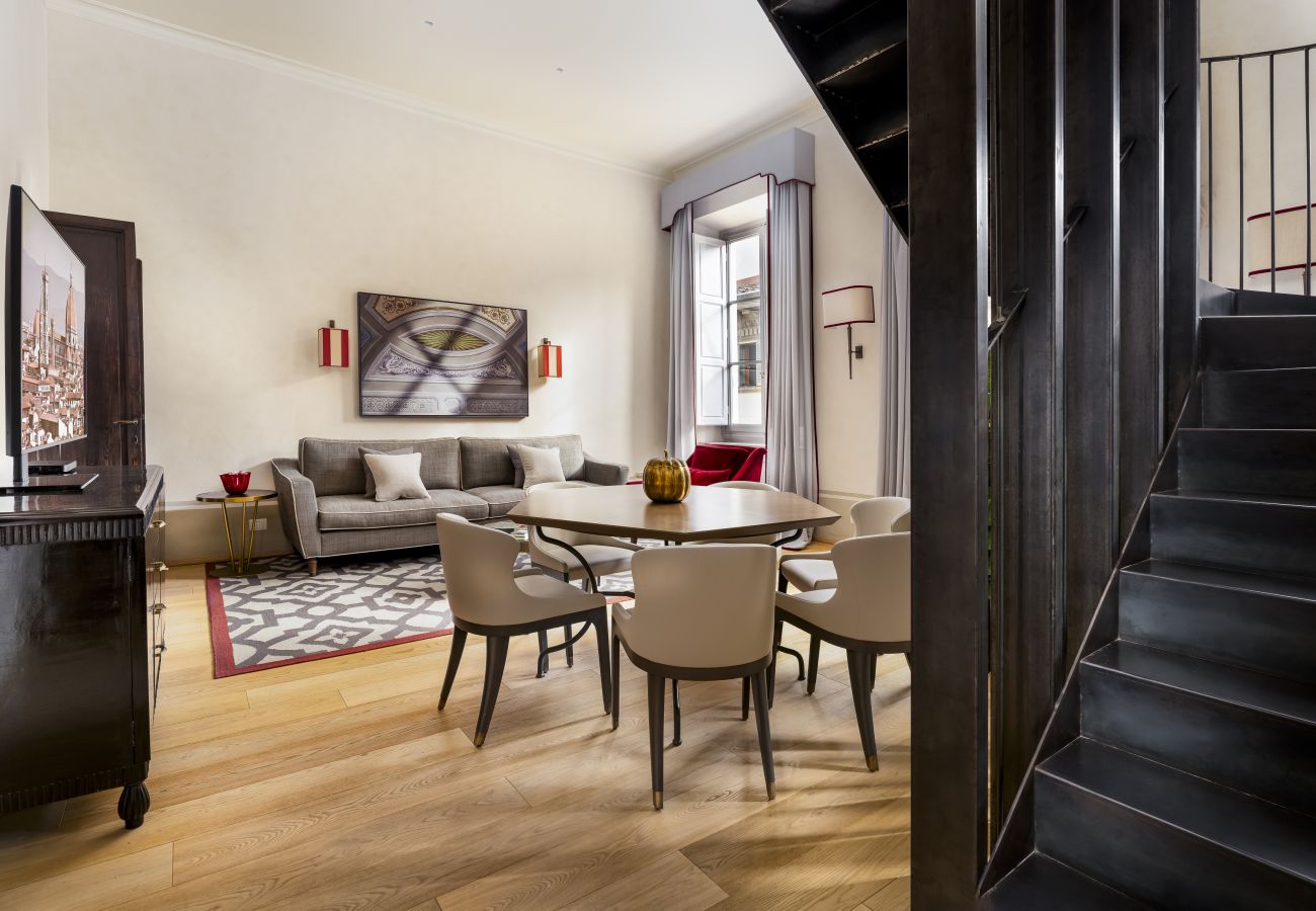 Ferienwohnung in Florenz - Marchesa Olympia - La Dimora degli Affreschi Florence Ferienwohnung in Florenz - Marchesa Olympia - La Dimora degli Affreschi Florence