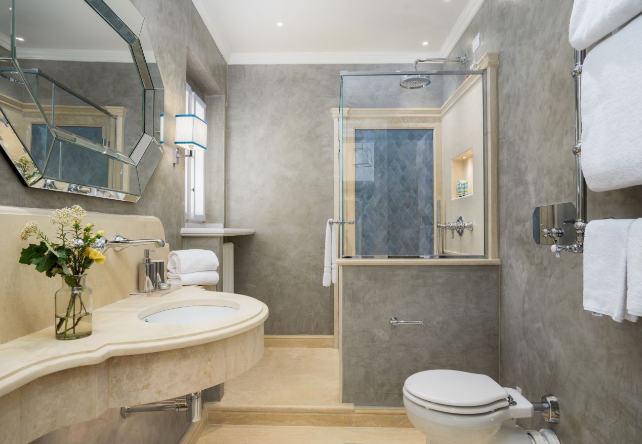 Ferienwohnung in Florenz - Principe Ludovico - La Dimora degli Affreschi Florence Ferienwohnung in Florenz - Principe Ludovico - La Dimora degli Affreschi Florence