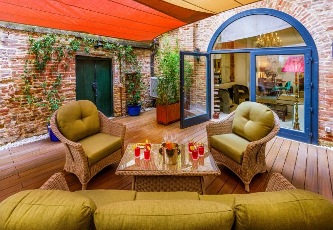 Ferienwohnung in Venedig - Corte della Palma Superb Venetian Garden Ferienwohnung in Venedig - Corte della Palma Superb Venetian Garden