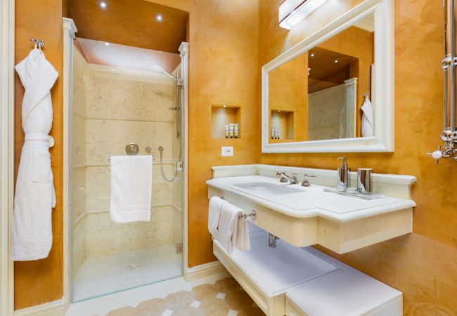 Ferienwohnung in Florenz - Duca Marco - La Dimora degli Affreschi Florence  Ferienwohnung in Florenz - Duca Marco - La Dimora degli Affreschi Florence