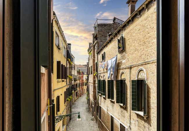 Ferienwohnung in Venedig - La Dimora di Lady J A San Marco Townhouse Ferienwohnung in Venedig - La Dimora di Lady J A San Marco Townhouse