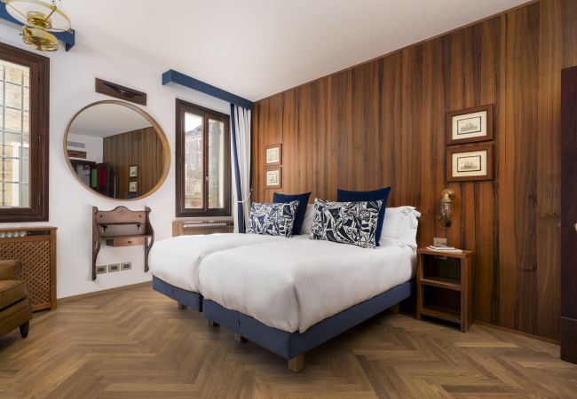 Ferienwohnung in Venedig - The Yacht House Canal View Ferienwohnung in Venedig - The Yacht House Canal View