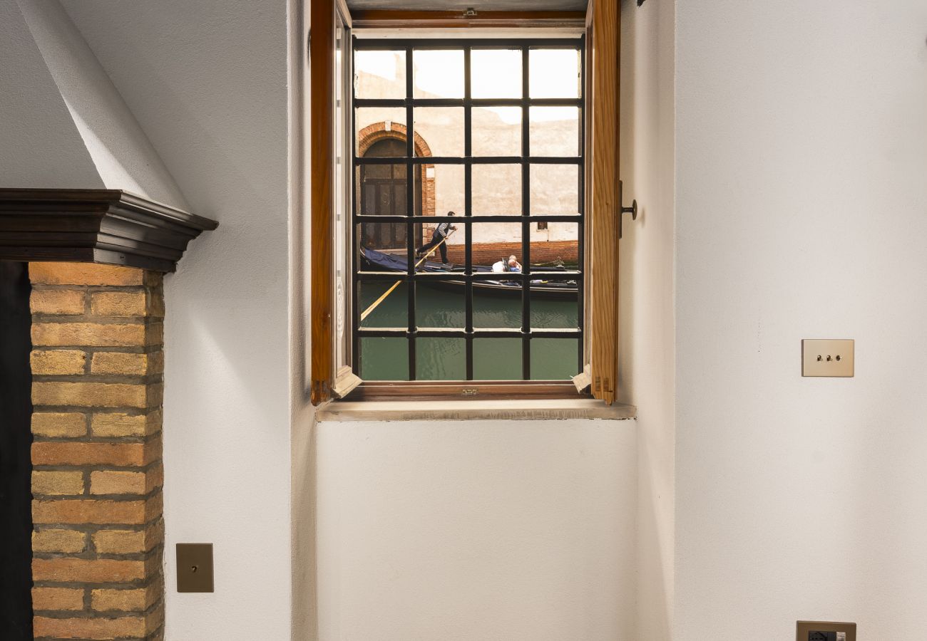 Ferienwohnung in Venedig - The Yacht House Canal View Ferienwohnung in Venedig - The Yacht House Canal View