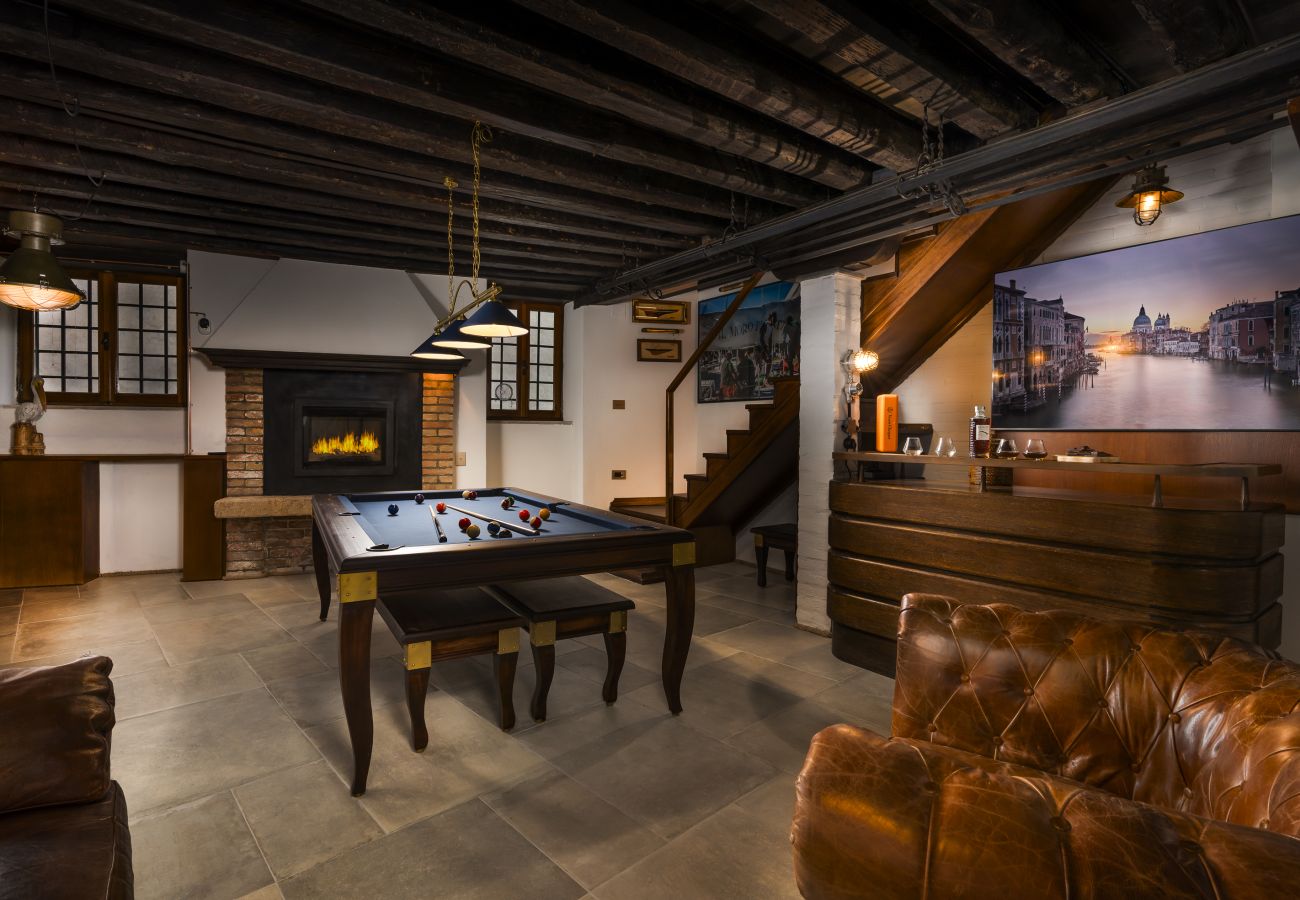 Ferienwohnung in Venedig - The Yacht House Canal View Ferienwohnung in Venedig - The Yacht House Canal View