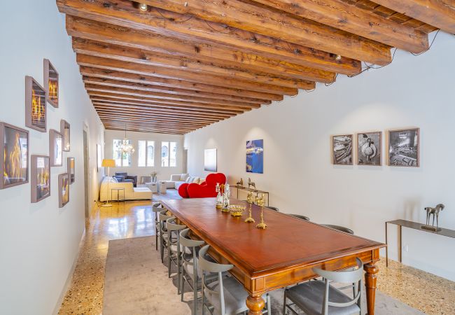 à Venezia - Sartor Apartment with Canal View and Private Court