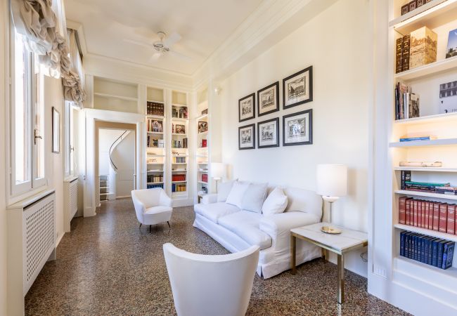 Appartement à Venise - La casa di Hubert De Givenchy Appartement à Venise - La casa di Hubert De Givenchy