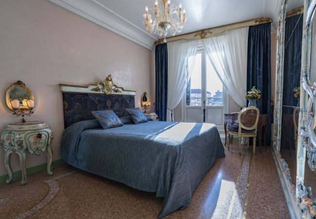 Appartement à Venise - Ca' Degli Specchi Grand Canal Appartement à Venise - Ca' Degli Specchi Grand Canal