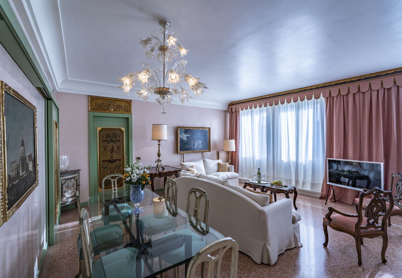 Appartement à Venise - Ca' Degli Specchi Grand Canal Appartement à Venise - Ca' Degli Specchi Grand Canal