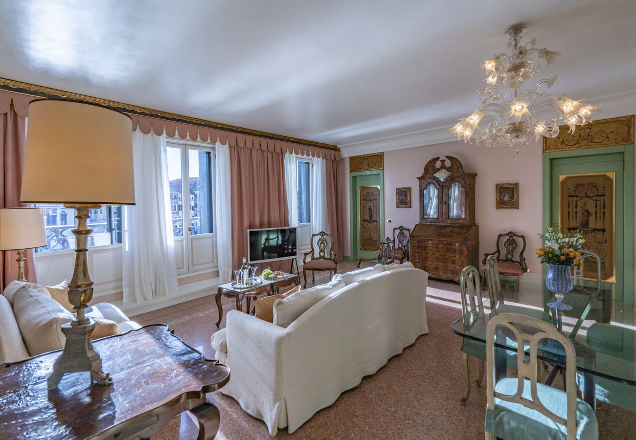 Appartement à Venise - Ca' Degli Specchi Grand Canal Appartement à Venise - Ca' Degli Specchi Grand Canal