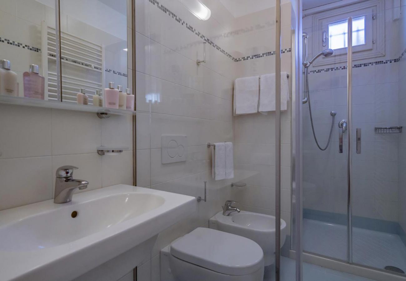 Appartement à Venise - Lo Squero 3 Apartment with Balcony in Dorsoduro Appartement à Venise - Lo Squero 3 Apartment with Balcony in Dorsoduro