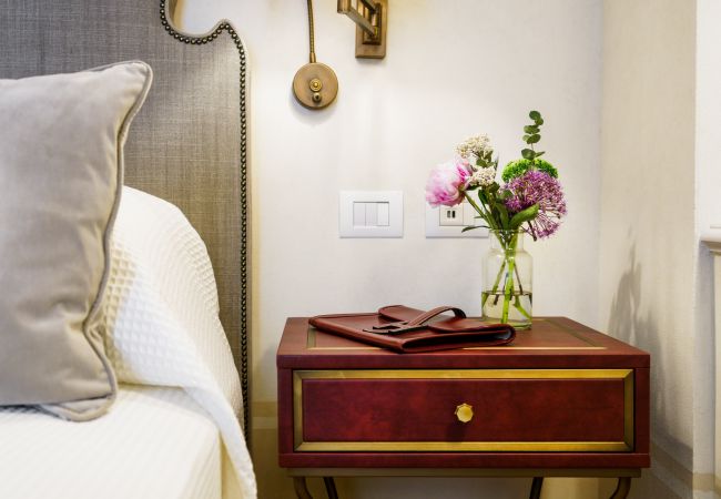 Appartement à Florence - Don Tommaso - La Dimora degli Affreschi Florence Appartement à Florence - Don Tommaso - La Dimora degli Affreschi Florence