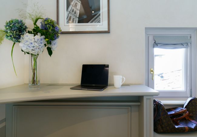 Appartement à Florence - Marchesa Olympia - La Dimora degli Affreschi Florence Appartement à Florence - Marchesa Olympia - La Dimora degli Affreschi Florence